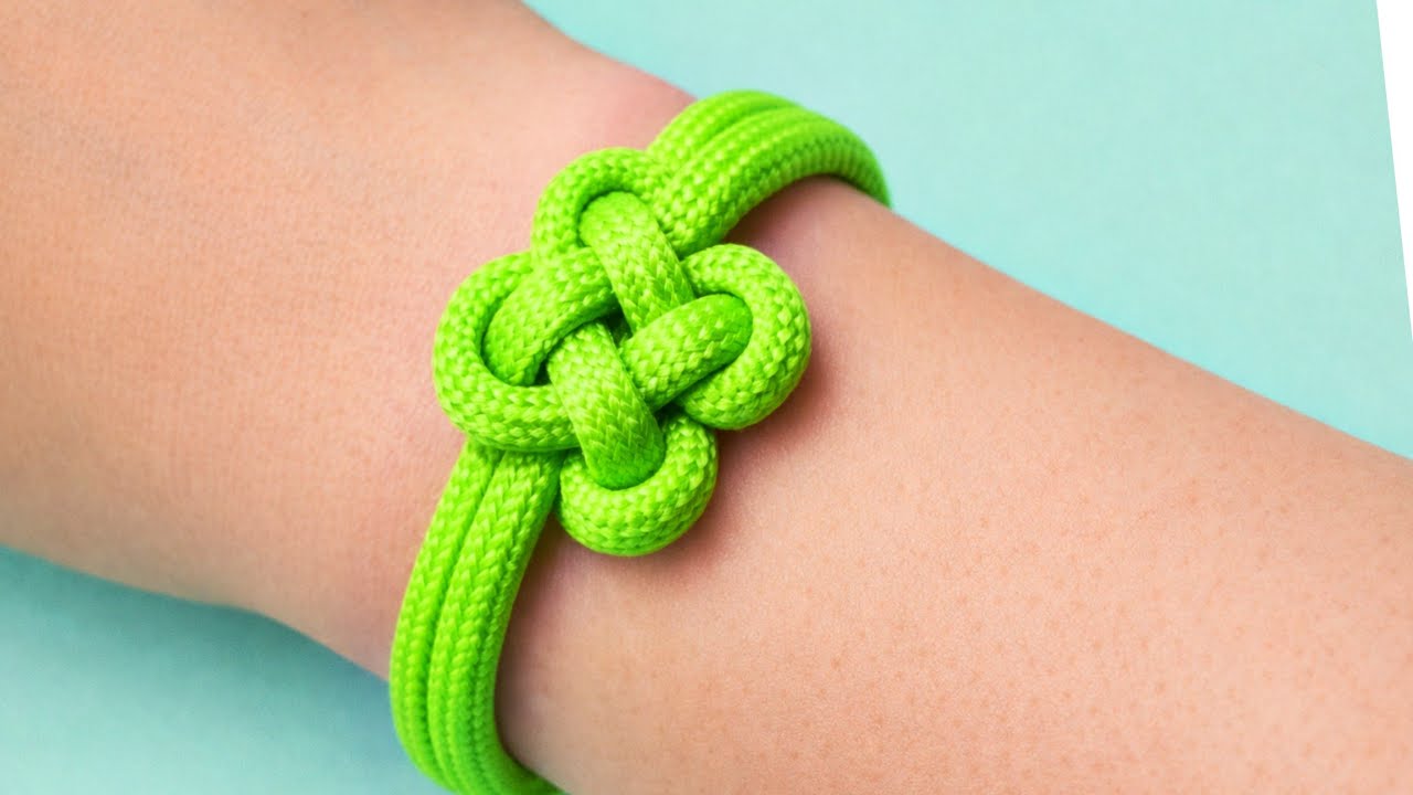 From Rope to Accessory: Stunning Paracord Knot Details