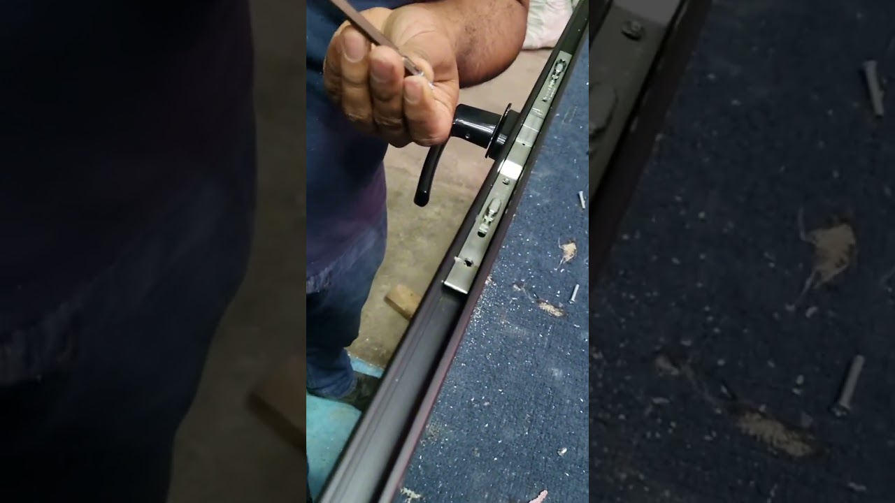 Armado de hojas e instalación de cremona con llave 🔑 ✅  serie 4600