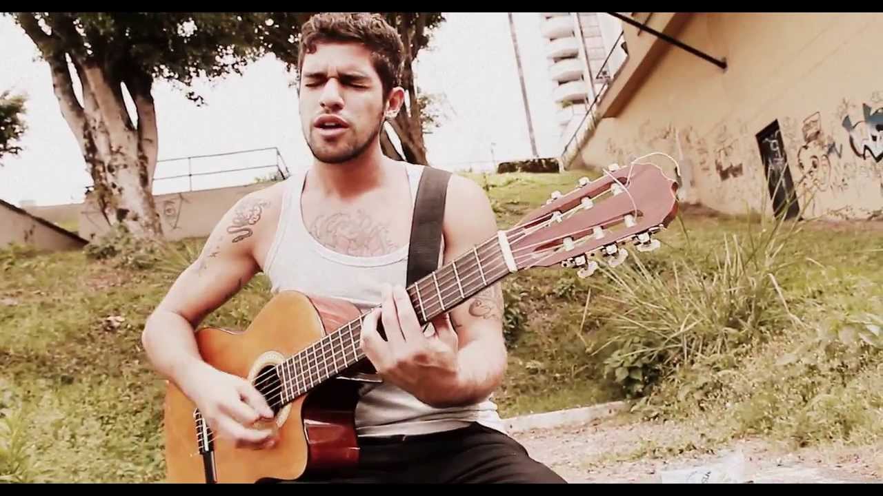Jhoel Forero - Get up Stand up - Bob marley (Acoustic Performance)