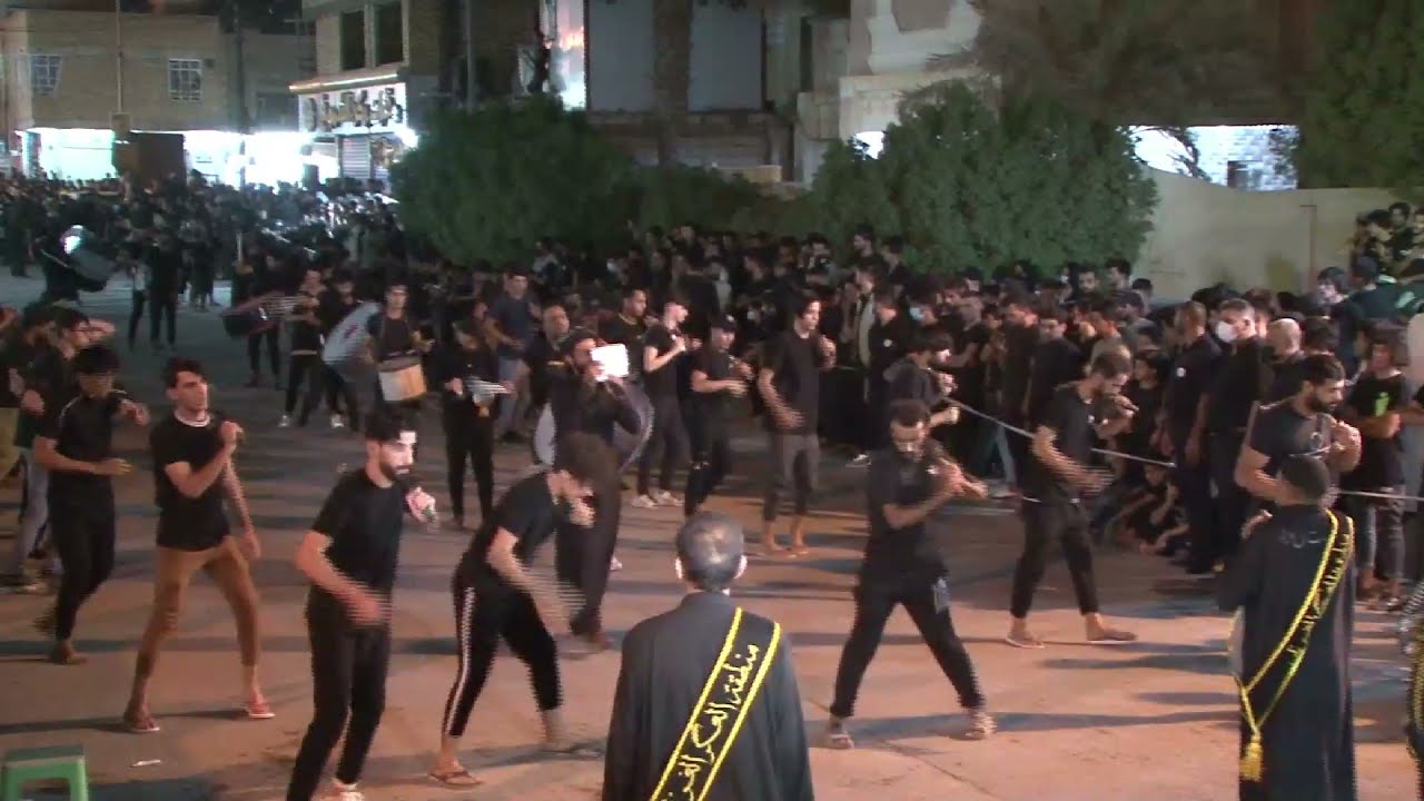 استعراض موكب هيهات منا الذلة / في حي  الشموخ/محرم 1443