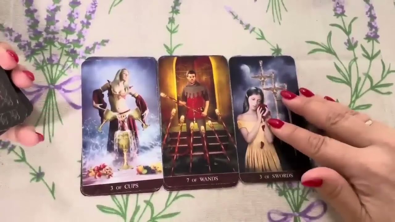 ❤️♣️❤️ В эту МИНУТУ что ОН думает о ВАС?