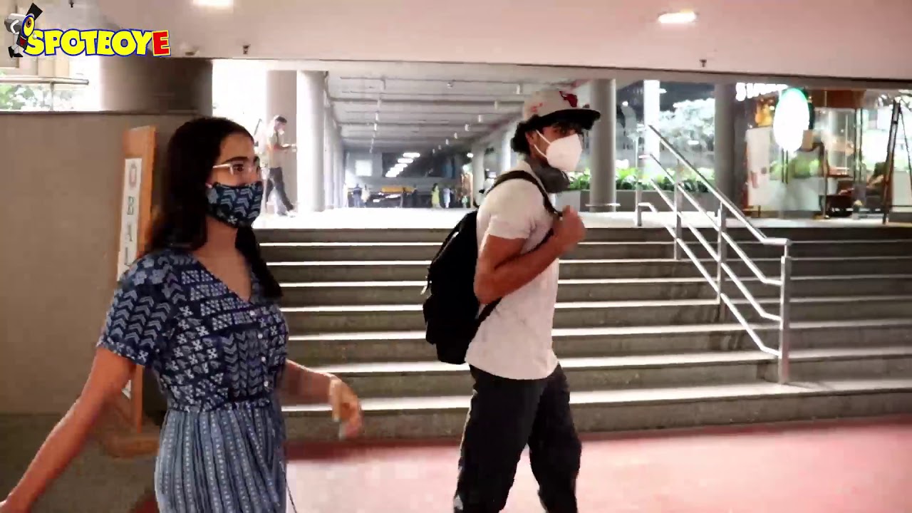 Sara Ali Khan with brother Ibrahim Ali Khan Spotted at the Airport | SpotboyE