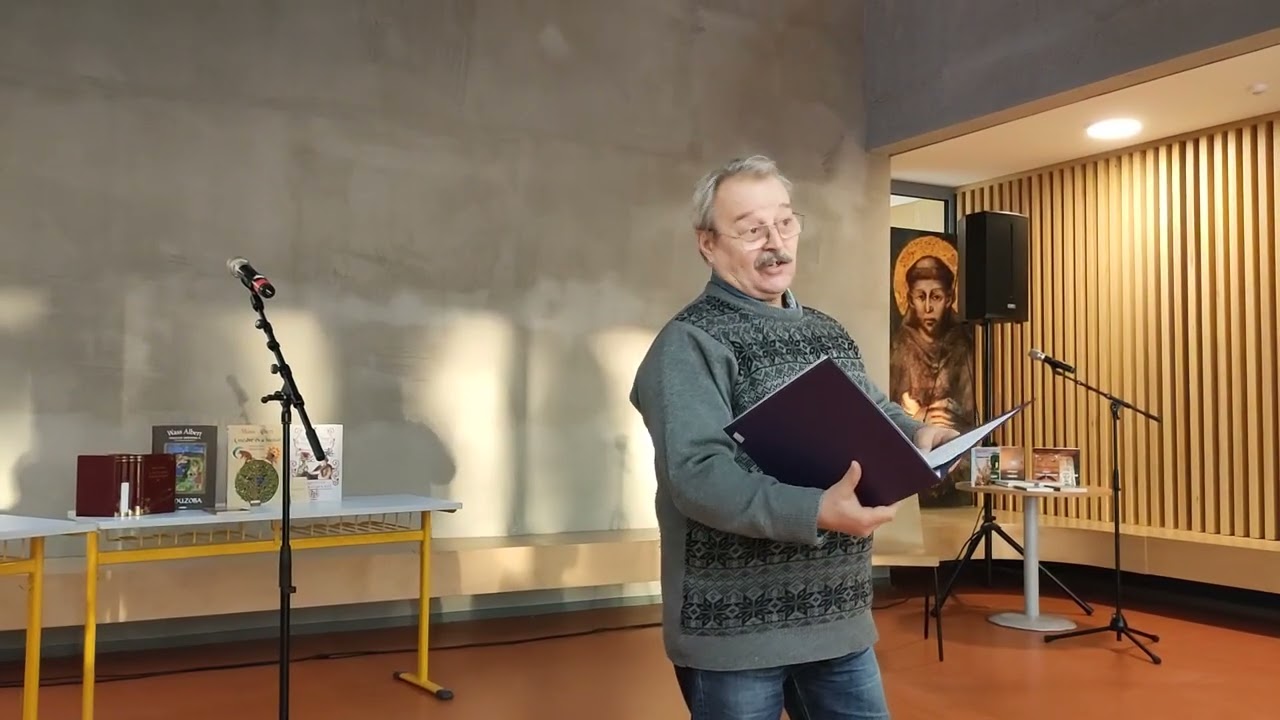 Arcson Rafael színész-rendező saját meséjét olvassa az V. Esztergom-Héteg és környéke Wass maratonon