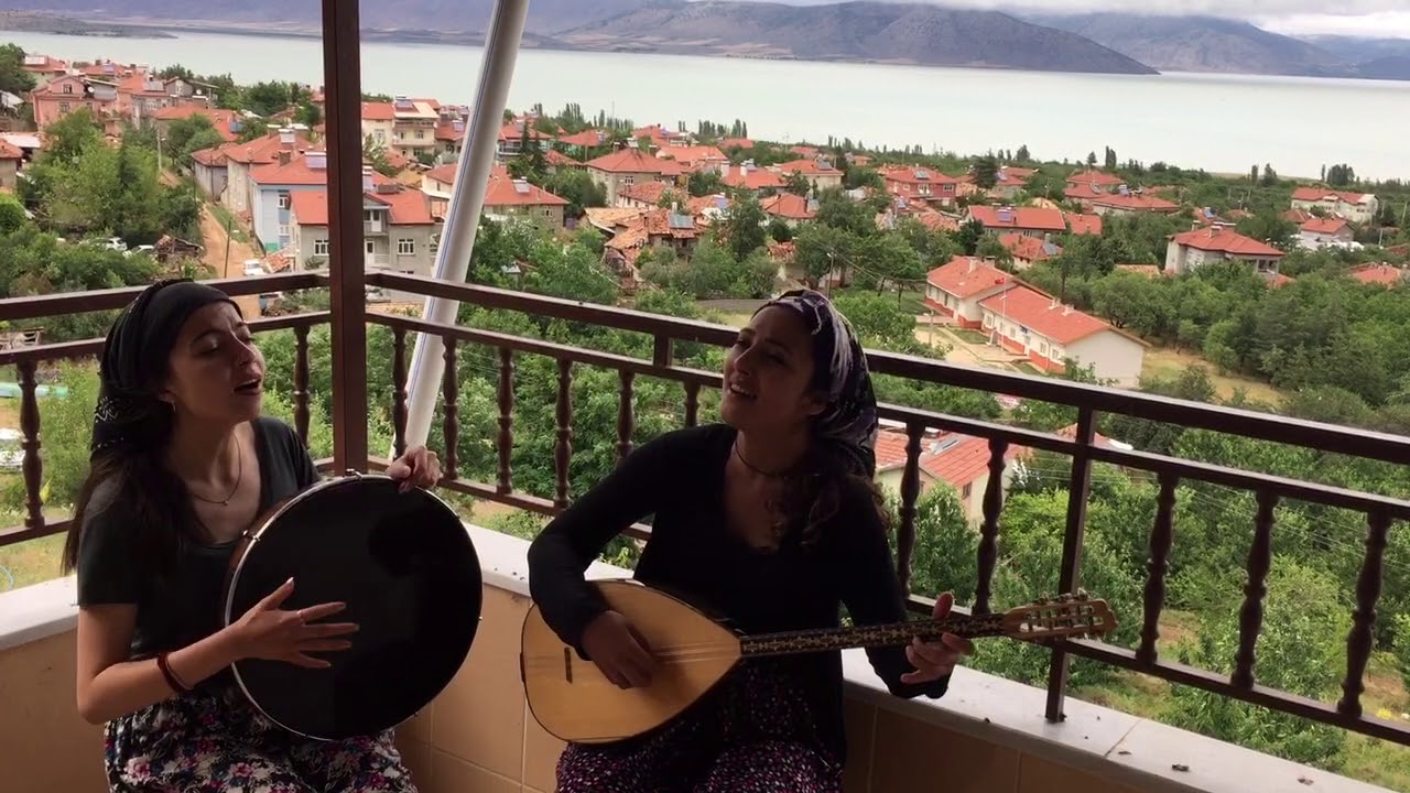 Ali Beyim&Çek Deveci (Ayça Akkın&Sinem Avcı)