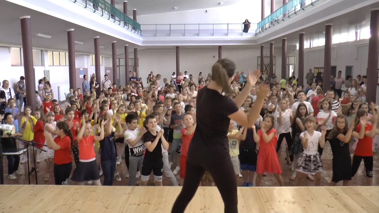 Osnovci obeležili Dan &scaron;kole
