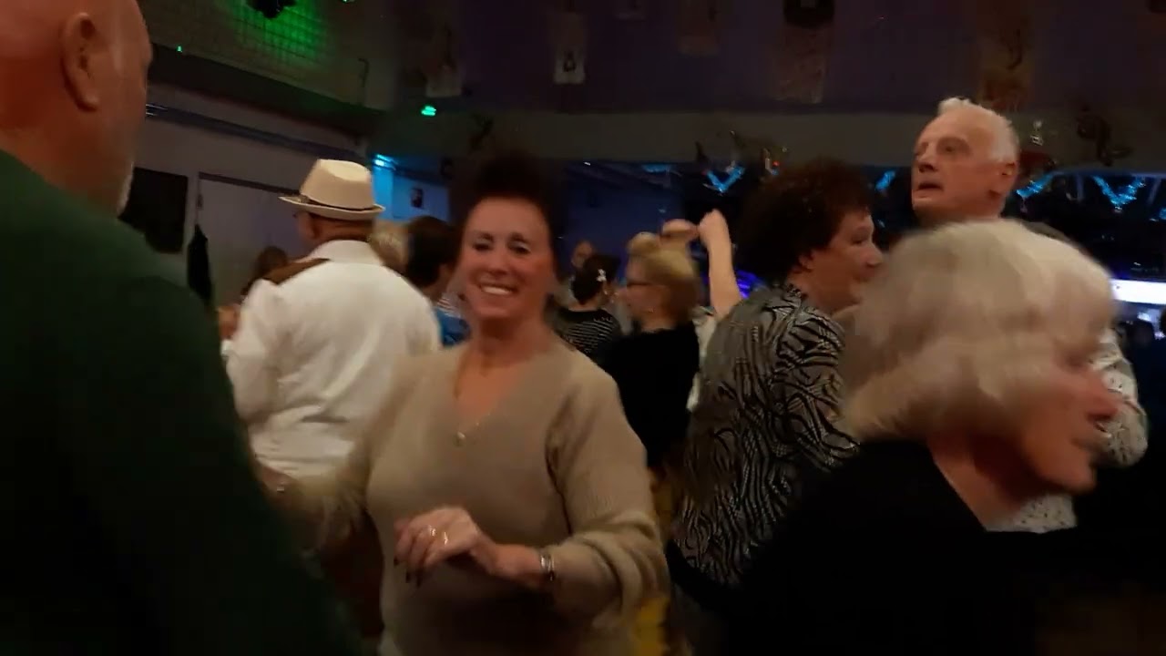 MAXPOINT t Trefpunt Eindhoven 26-11-2023 🎶My First ,My Last ,My Everything 🎶