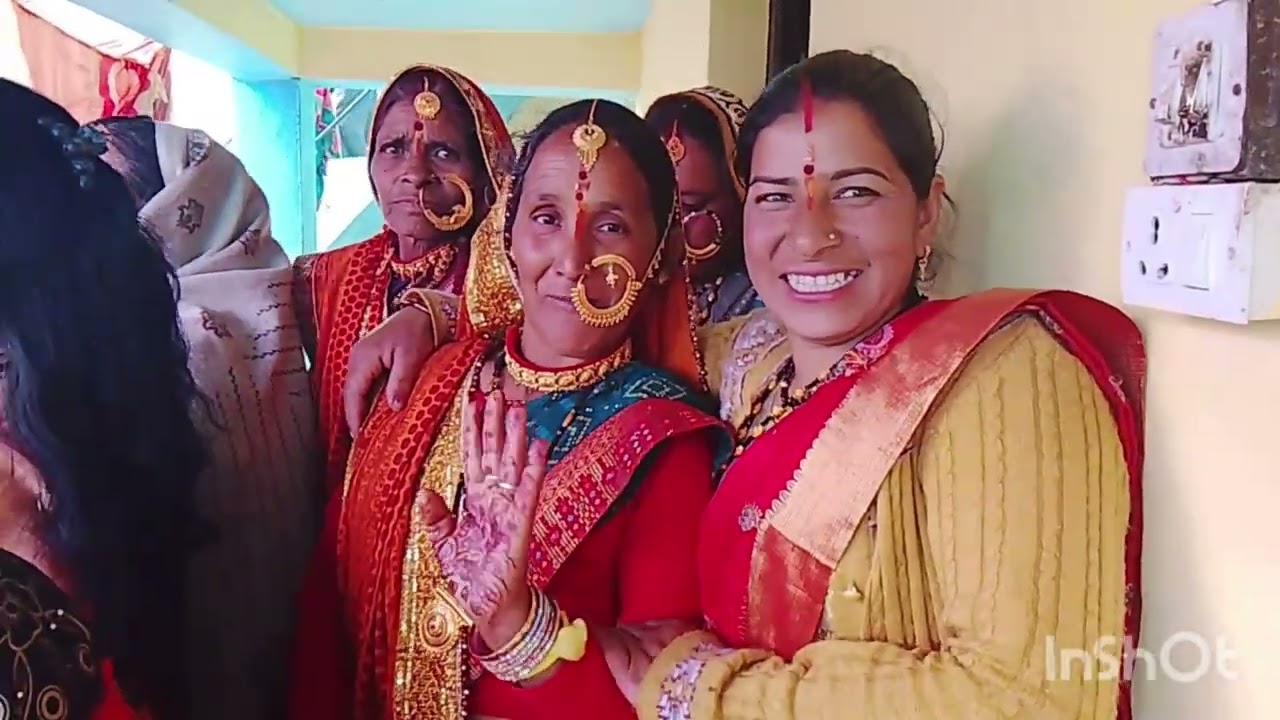 मंजू 🎊🎉🥰 और हितेश को ❤️🌹 शादी की ढेर 🎉सारी शुभकामना 🎊