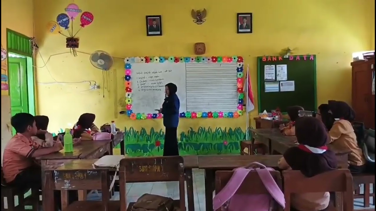 Tugas vidio mengajar ( Siti ainur rahma )