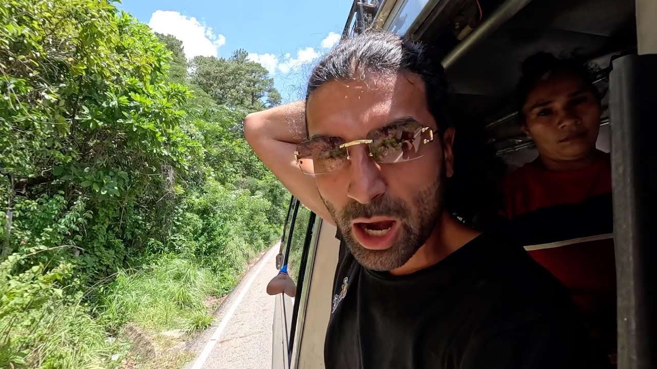 Crossing Central America’s Most Dangerous Country 🇭🇳