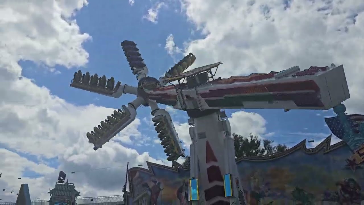 Skater Kaiser Testfahrt Düsseldorfer Rheinkirmes 2024