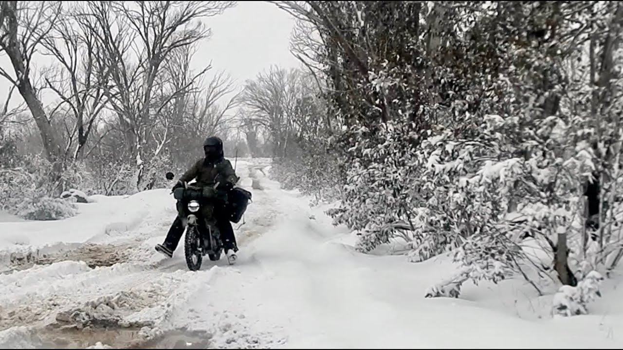 SNOWSTORM Motorcycle Camping..