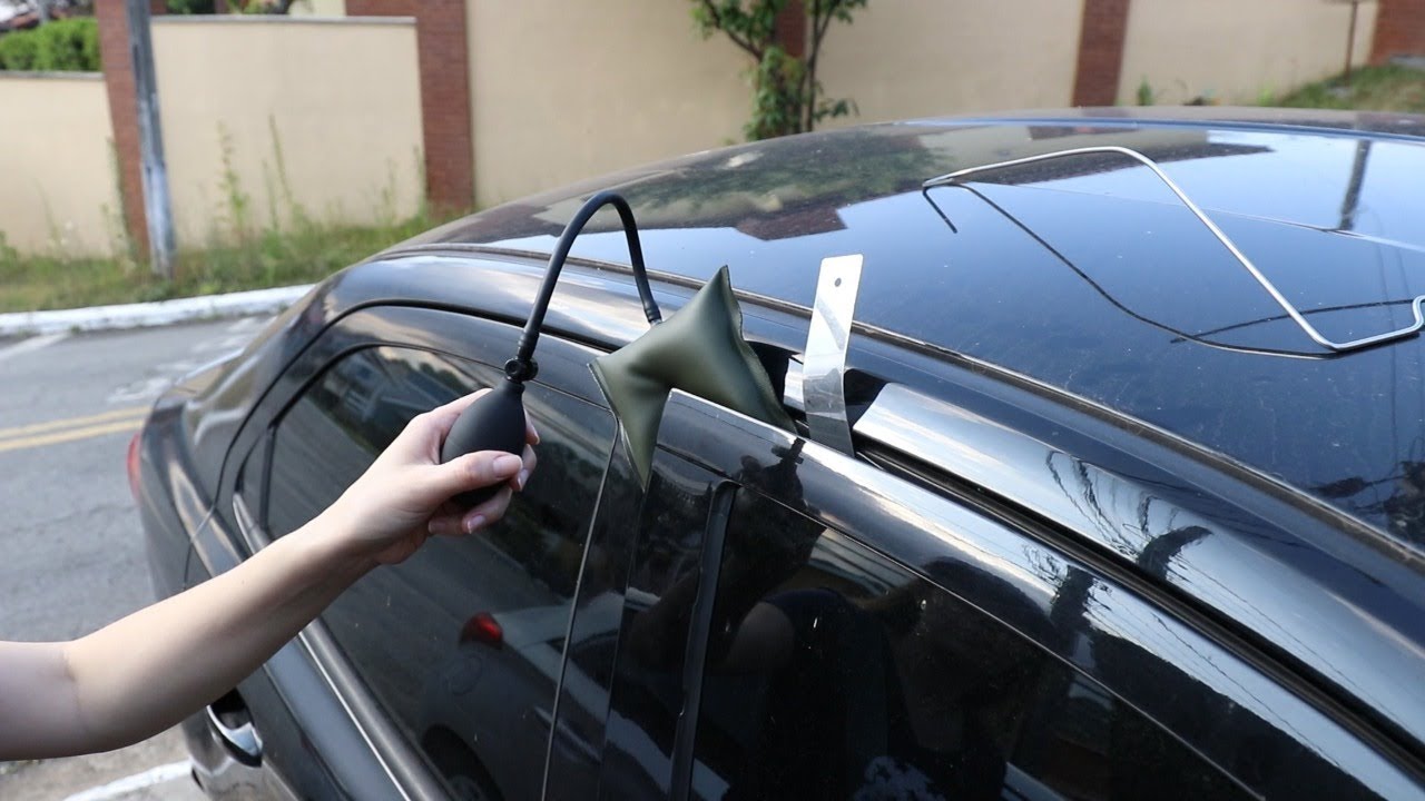 Como ABRIR um Carro SEM CHAVE em menos de 20 Segundos