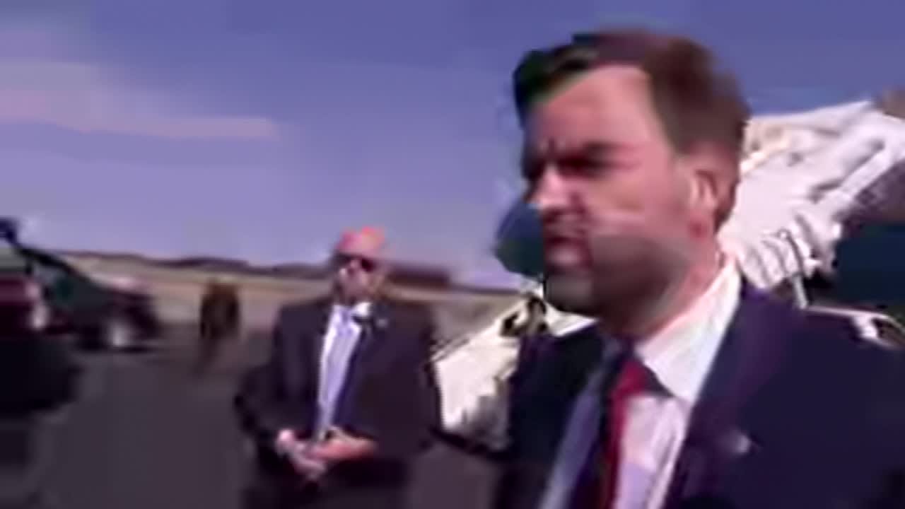 ПОЛНЫЙ ТЕКСТ: Джей Ди Вэнс беседует с журналистами об Иране перед отъездом из Северной Каролины.