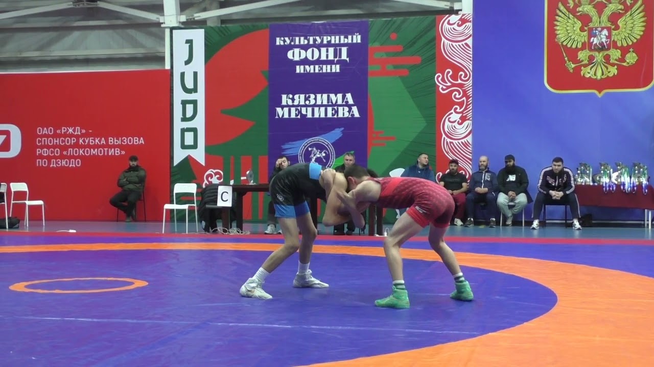 Абдул Сурхаев (Дагестан) - Денис Хаханов (Иркутская обл.)