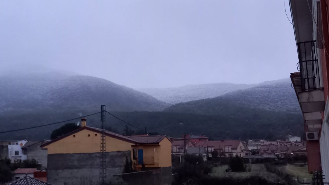 ESTÁ NEVANDO EN TODO EL VALLE DEL TIETAR.