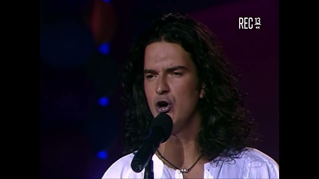 Ricardo Arjona - Señora De Las Cuatro Decadas (Sabados Gigantes 1994)