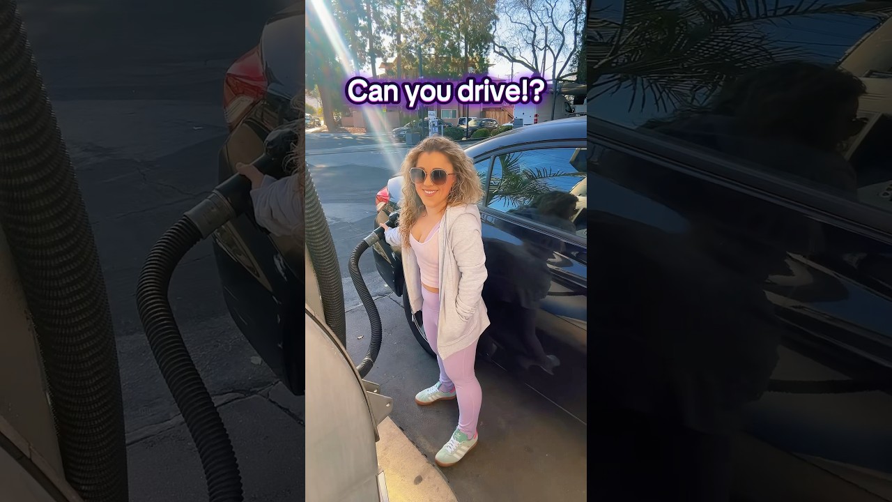 At only 4ft 4ins tall here is how &hellip; 🚗 #lifehacks #driving #unique #actress #thursday #fyp