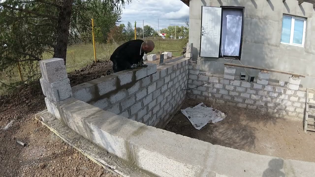 Стены теплицы готовы