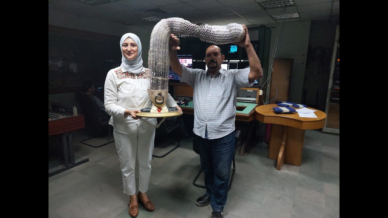 فن المنحوتات الخشبية الذكية- الفنان التشكيلي الكبير احمد الصيرفي - ريشة وقلم - إعداد هالة عاشور