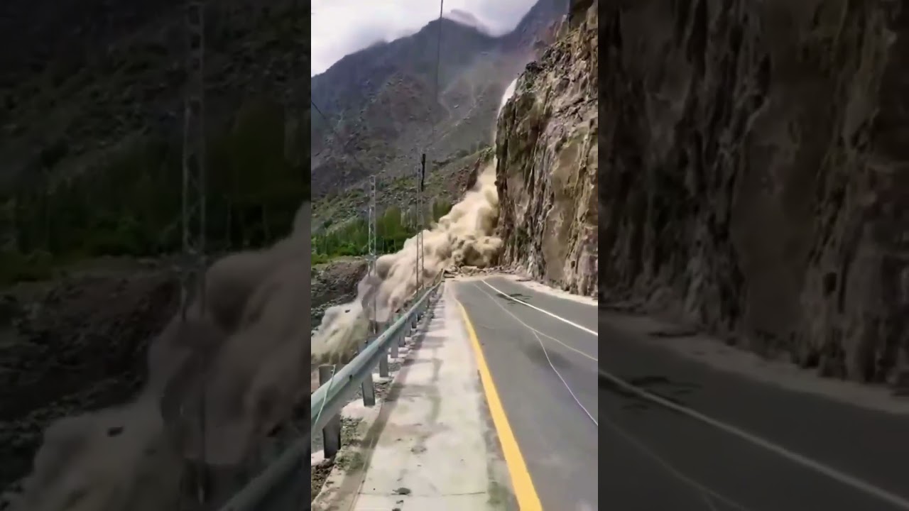 heavy land sliding at KKH #damgerousroad #landscape #flooding #landslide #mostdangerousroad
