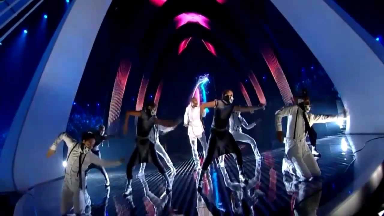 Rihanna Ft Jay-Z Talk That Talk Live Super Bowl Beyonce Blue Ivy Carter Lyrics Grammy Awards 2012