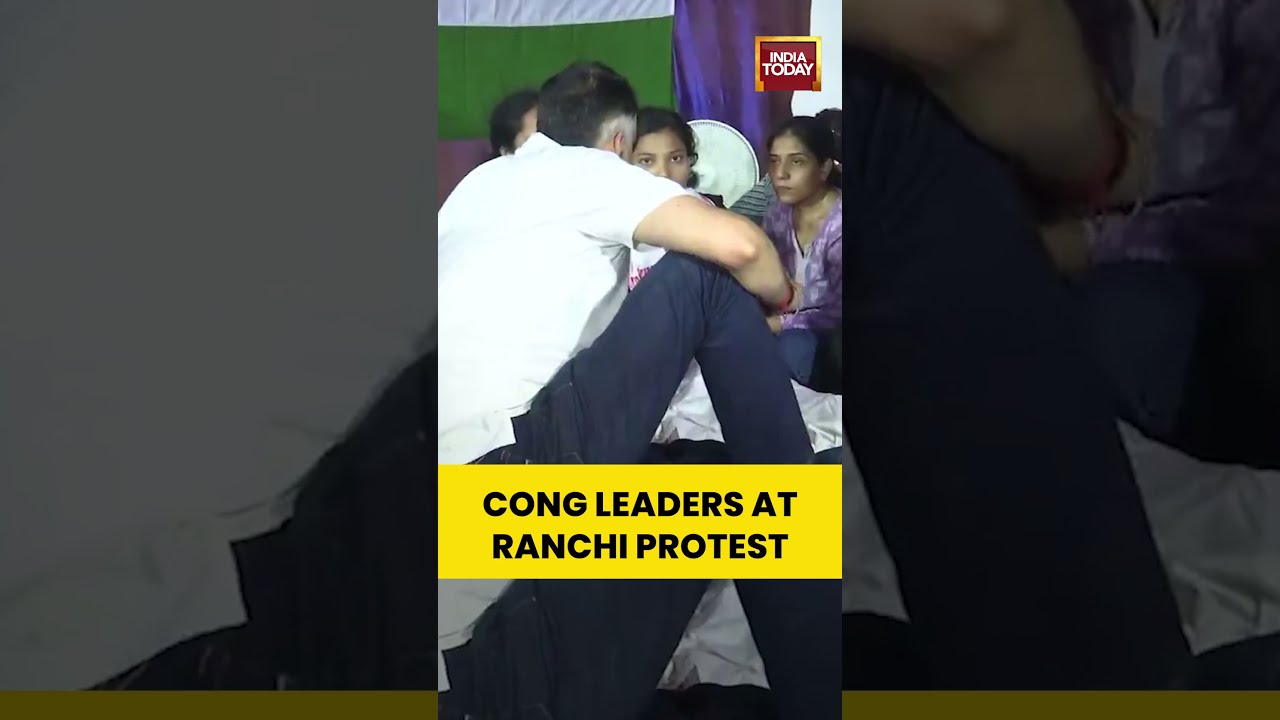 Congress Leaders Visit JPSC-JSSC Protest Site In Ranchi | Jharkhand Student Protest