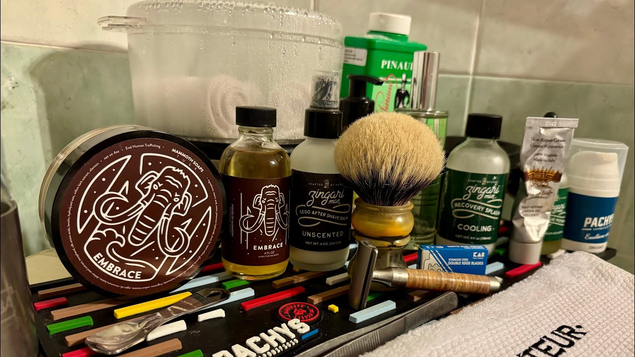 Embrace by House of Mammoth - Mühle Rocca R95 manico betulla - ciuffo tasso two band Boti Brushes