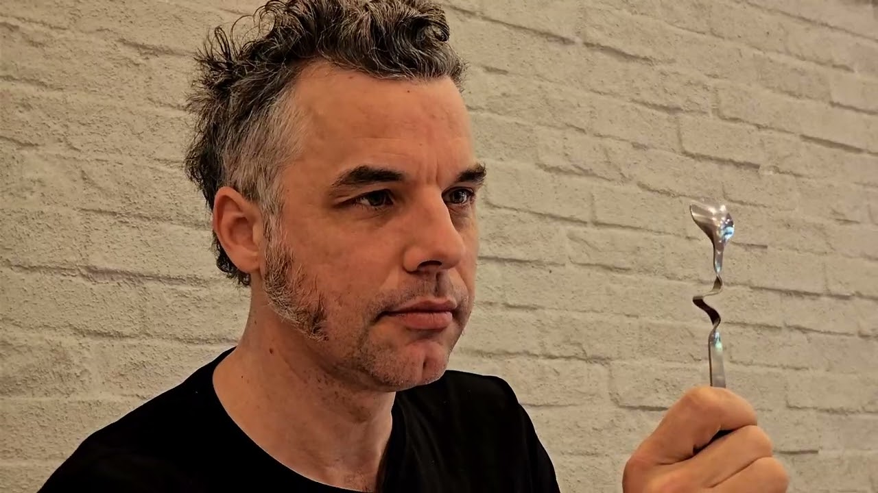 Tape/Off - Flat Earthers (Offical Video)