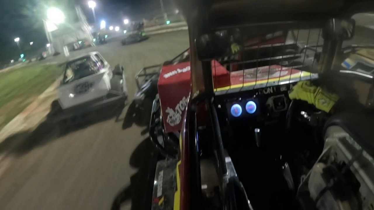 Stock cars in paradise race 3 17a