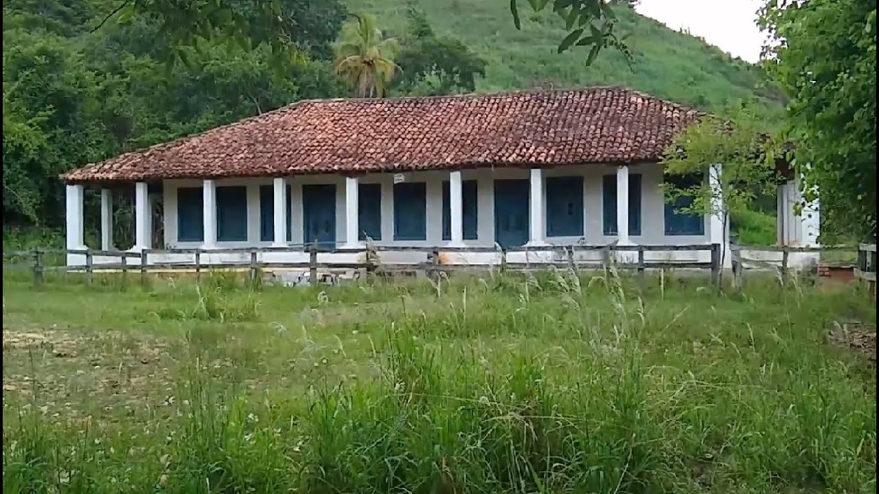FAZENDA COM SEDE FECHADA E COM MÓVEIS ANTIGOS, Itaocara, RJ// IRMÃS TOMATELI