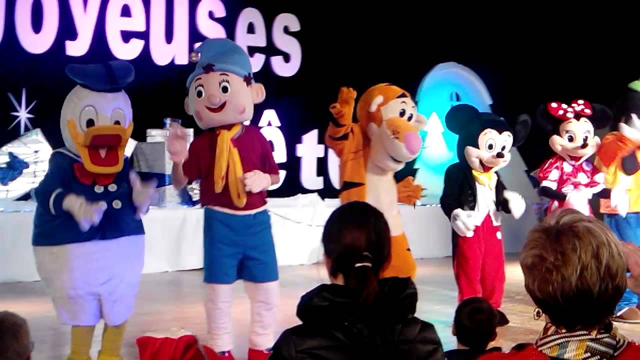 Marche de noel 2013 : show mascottes