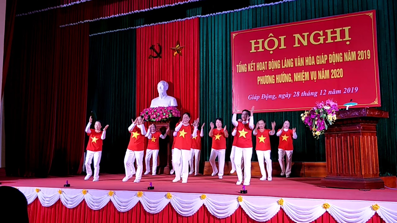 Thể dục: Hát mãi khúc quân hành. CLB dưỡng sinh xã Hoa Động. Ngày 28.12.2019