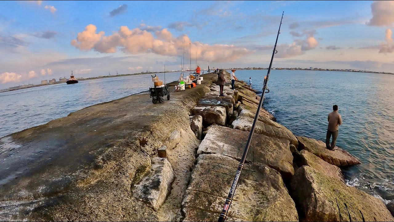 Pompano & Massive Trout: Surfside Jetty is on 🔥FIRE🔥 (S6 E73)