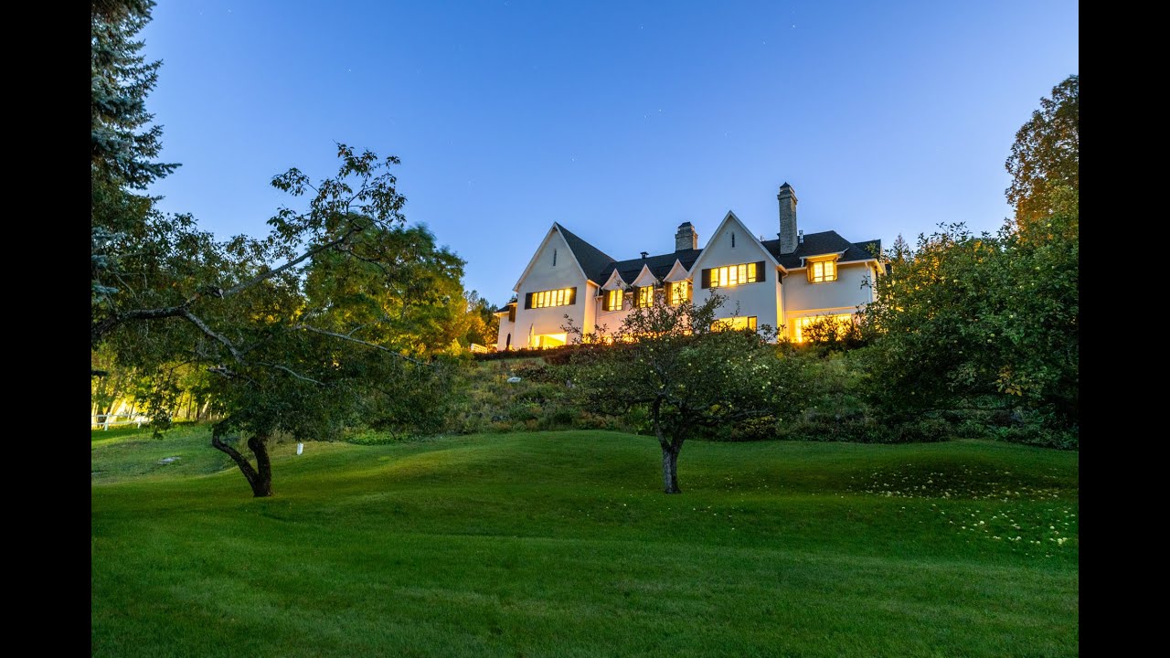 À vendre 640 Chemin des Falaises, La Malbaie - Sotheby's International Realty Québec