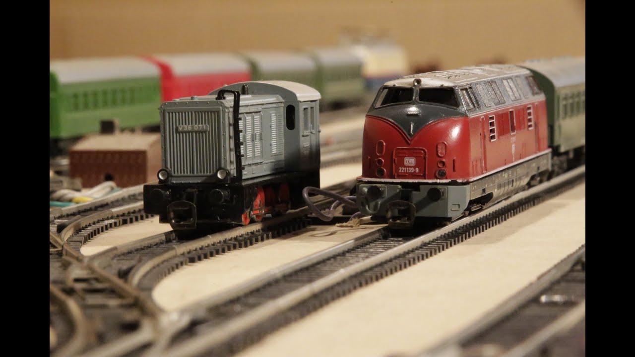 TT-scale model trains 002