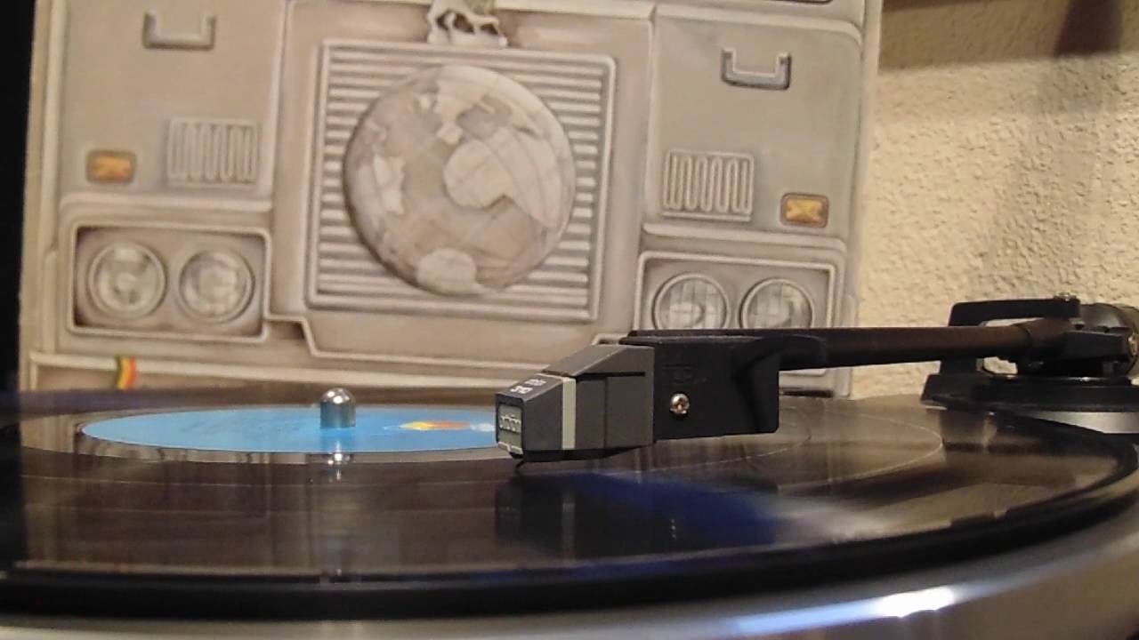Bob Marley & The Wailers - War/No More Trouble - Live (Vinyl)