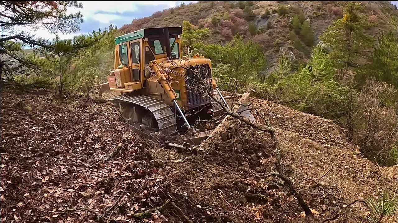 Как легендарный бульдозер Cat D7G проложил новую дорогу? #бульдозер #гусеница