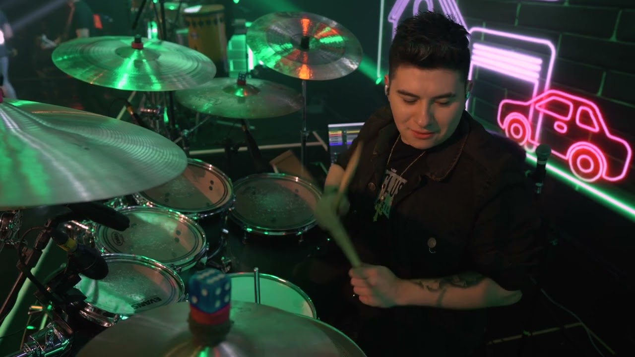 Drum Cam - Garagem da Vizinha / Água de Coco TUDO VIRA BAILÃO (Rainha Musical)