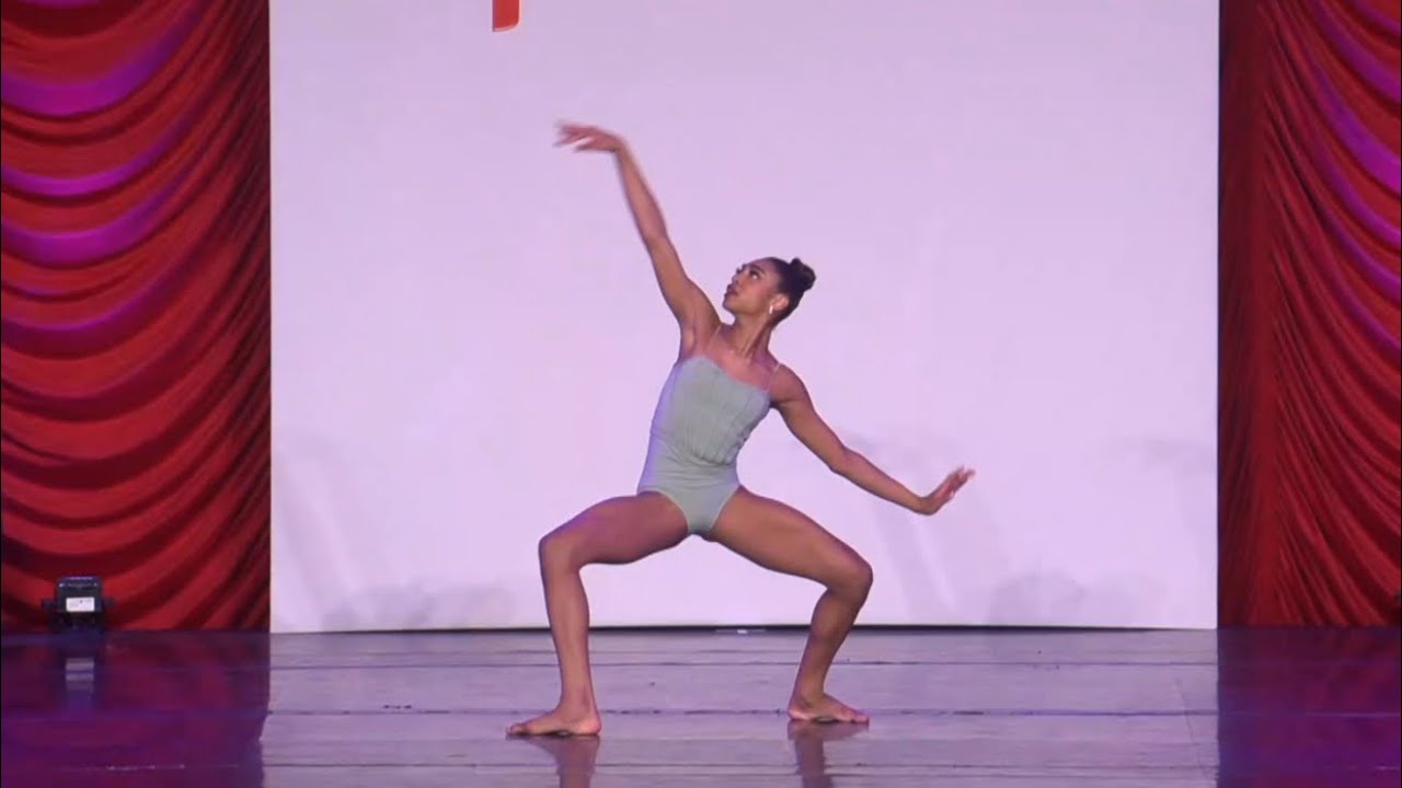 Malia Scott - I Love (Recompete)