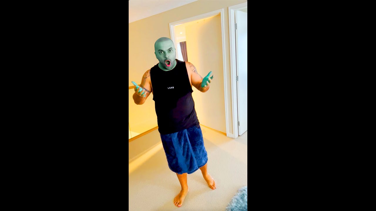 Я превратил Джашана в смурфа