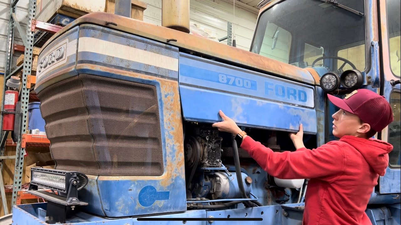 Restoring an old Ford 8700 / Ep. 1 - Disassembly