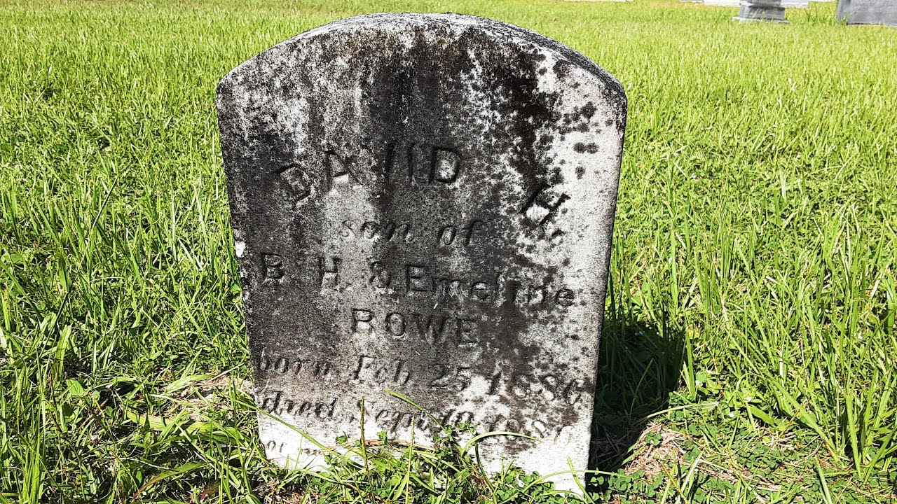 6-Month Old Baby's 135 Year Old Gravestone Gets Cleaned (S1:E2)