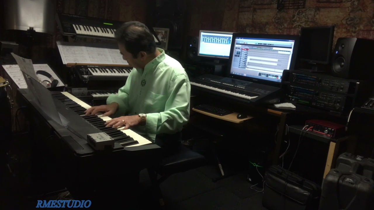 Solitaire/Carpenters/Piano Cover BY:Ronnie Exconde