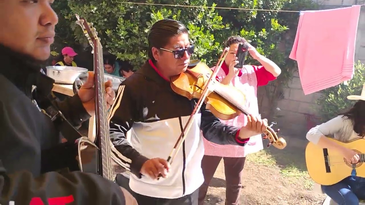 Visitando a la mayordomía de la danza de los arrieros de capulhuac dé Mirá fuentes 