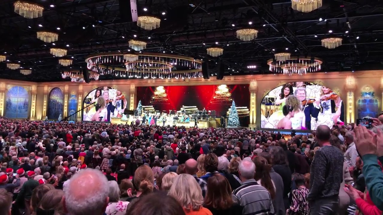 André Rieu | Tour 2024 | MECC Maastricht | Christmas with André 2024 | 22-12-2024 | The Big Entrance