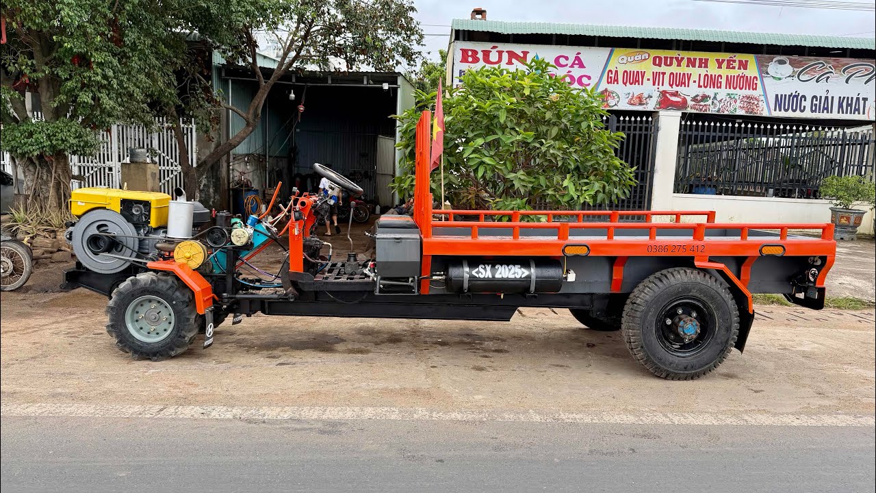 Xe mới , sẵn giao ngay . Máy 32 , cầu số 5t , thùng 3m . Giá 13x . Lh 0384545911 , 0988371432 Zalo 