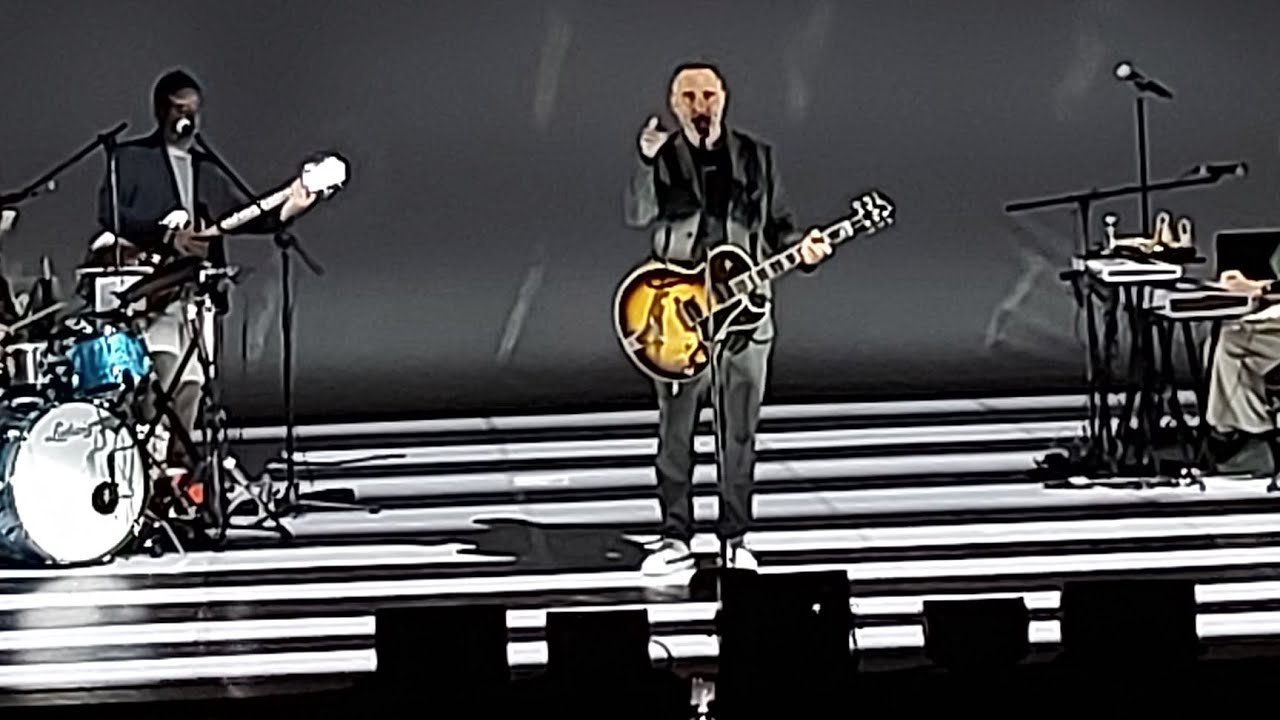 Al otro lado del río (A capella) - Jorge Drexler canta sin micrófono por falla - Guadalajara 2023