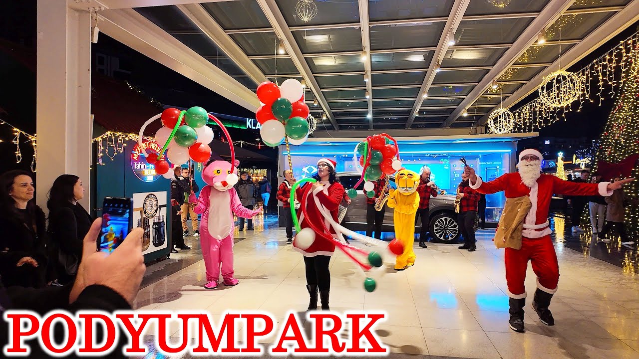Podyumpark yaşam ve eğlence merkezinde yılbaşı coşkusu - Bursa city Turkiye walking tour nightlife