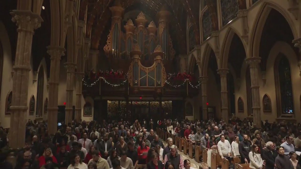 Christmas Eve Mass held at Holy Name in Chicago