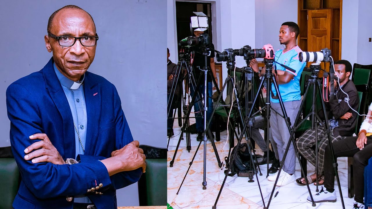 Rev. Past. Rwibasira Vincent agiye gushyira hanze ibitabo 4 kubyago bigiye gutera isi